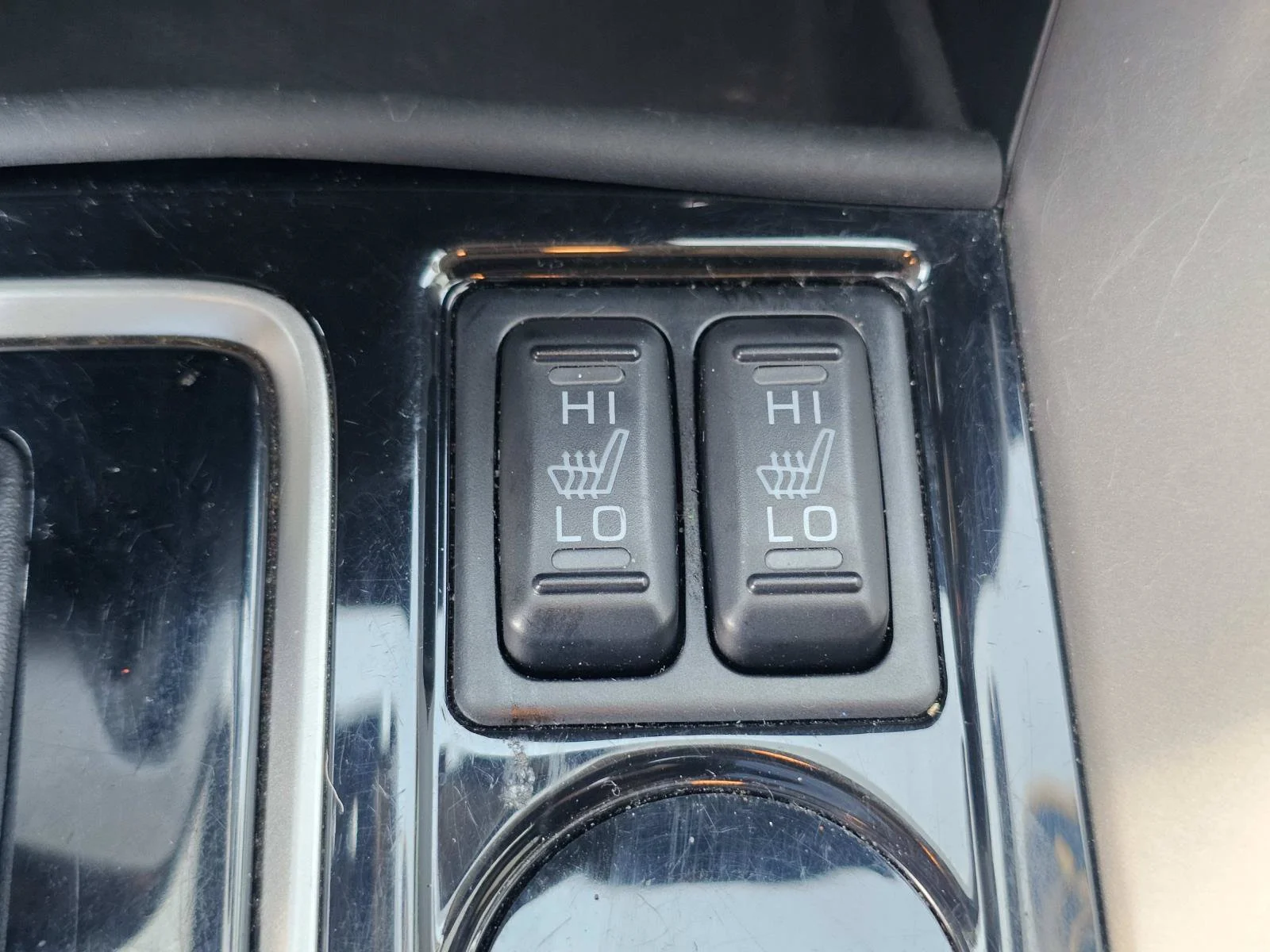 Used 2022 Black Mitsubishi LE image 29