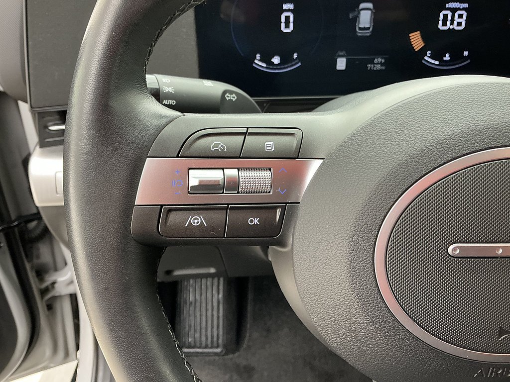 Used 2024 Cyber Gray Metallic Hyundai SEL image 9
