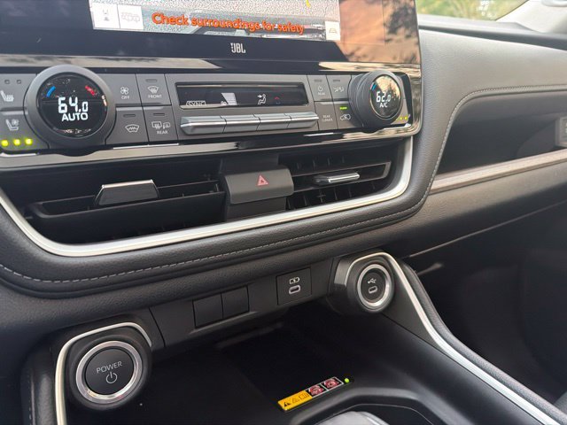 Used 2024  Toyota Limited image 20