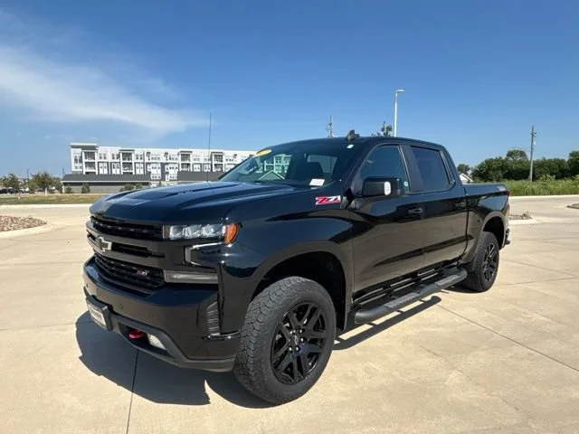 Used 2022 Black Chevrolet LT Trail Boss image 2