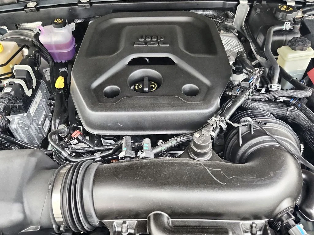 New 2026 Anvil Clearcoat Jeep Sport RHD image 32