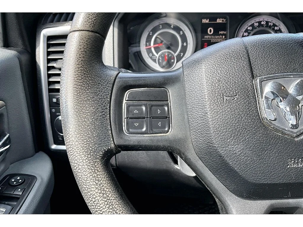 Used 2014  Ram SLT image 18
