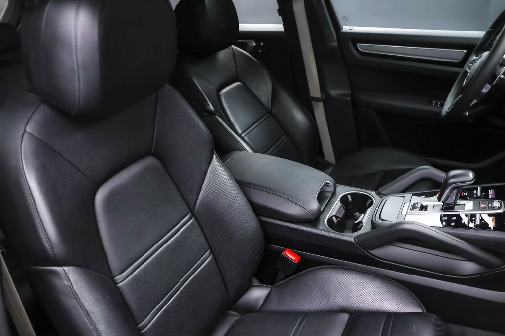 Used 2022 Black Porsche Platinum Edition image 35