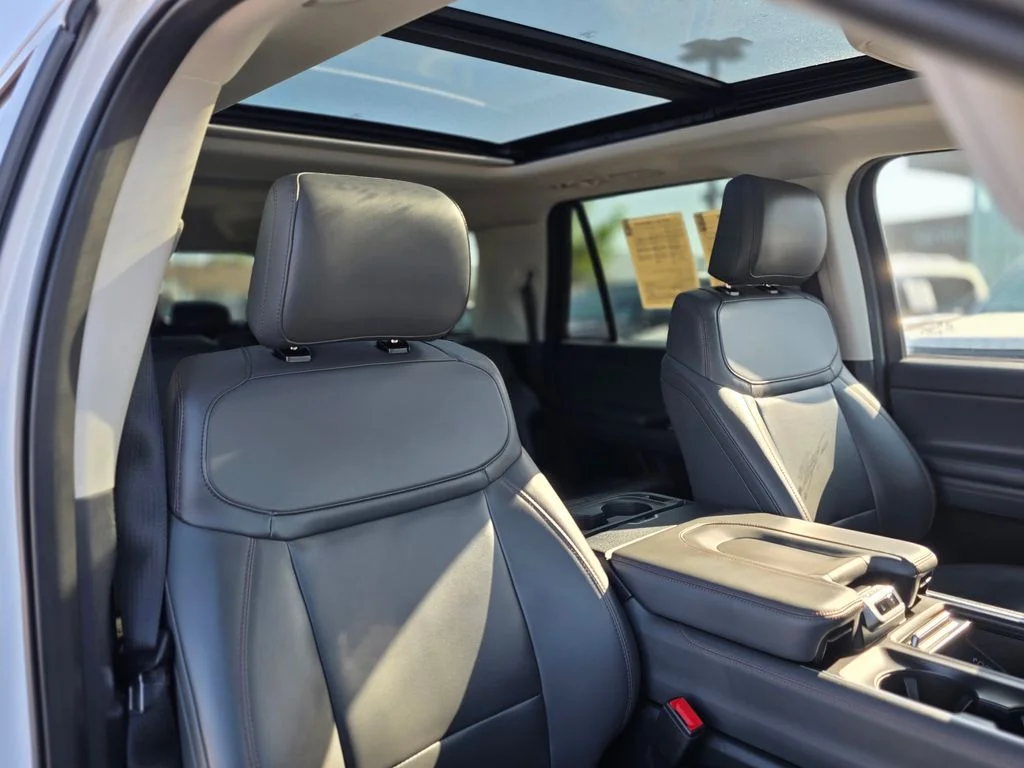 Used 2025 White Ford Active image 11