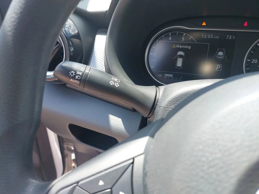 Used 2020 White Nissan SV image 25