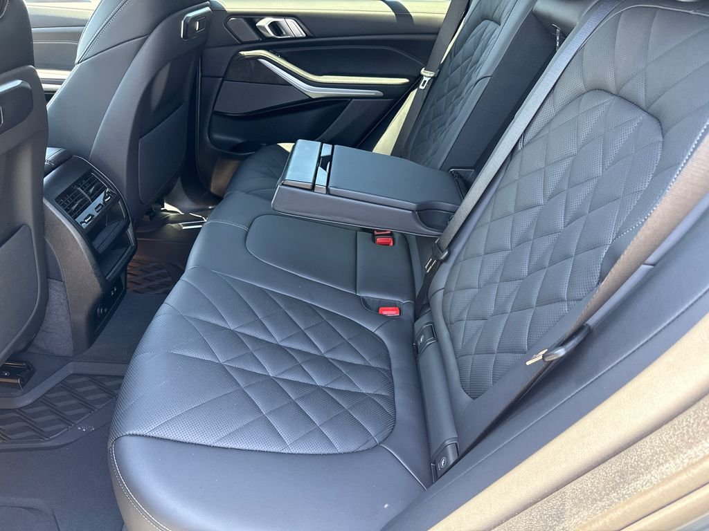 Used 2026 Gray BMW sDrive40i image 18
