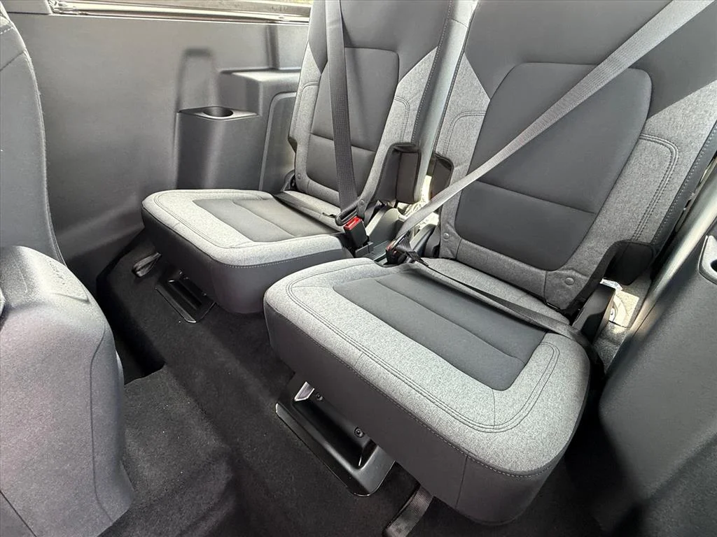 New 2026 Marsh Gray Ford Base image 6
