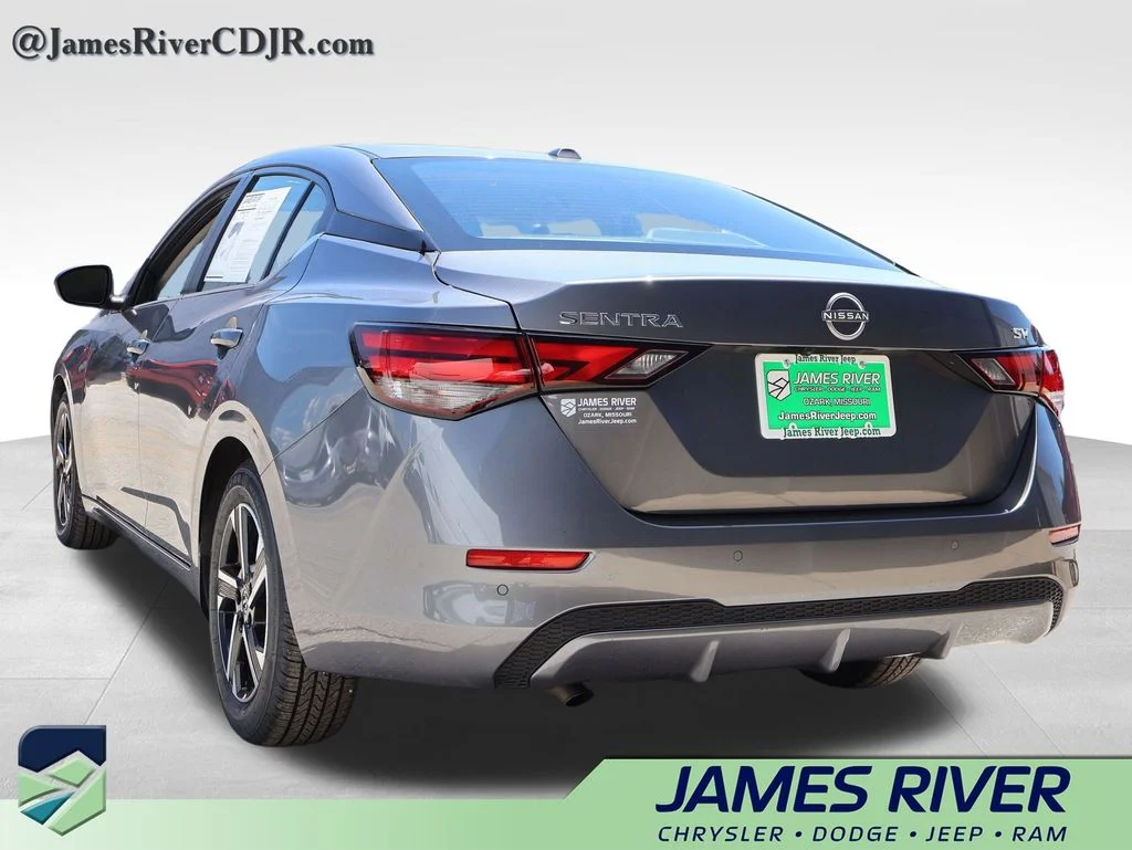 Used 2024 Gray Nissan SV image 3
