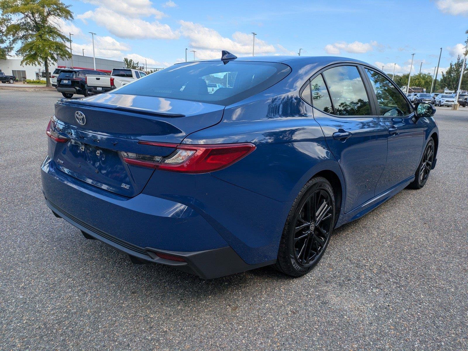 Used 2025  Toyota SE image 4