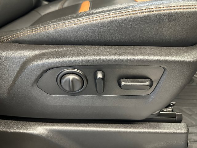 Used 2020 Red GMC AT4 image 24