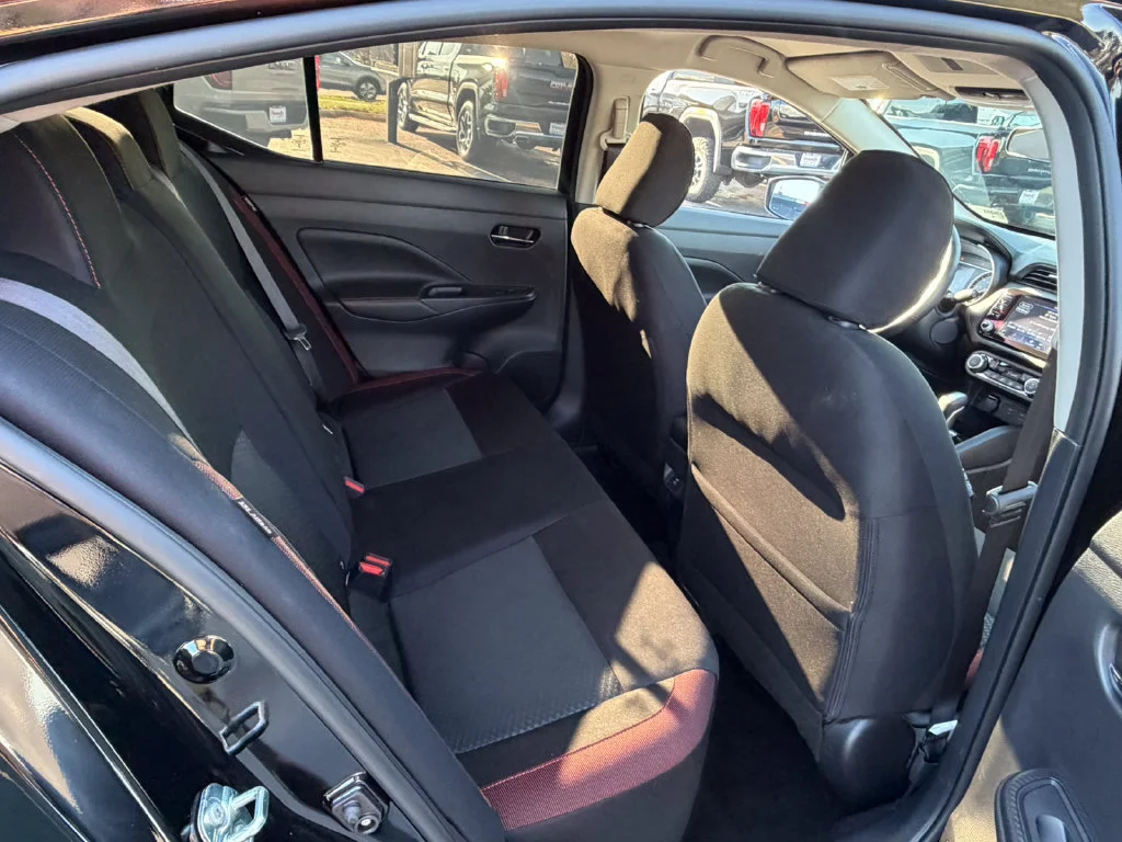2025 Nissan Versa Sedan SR - Photo 13