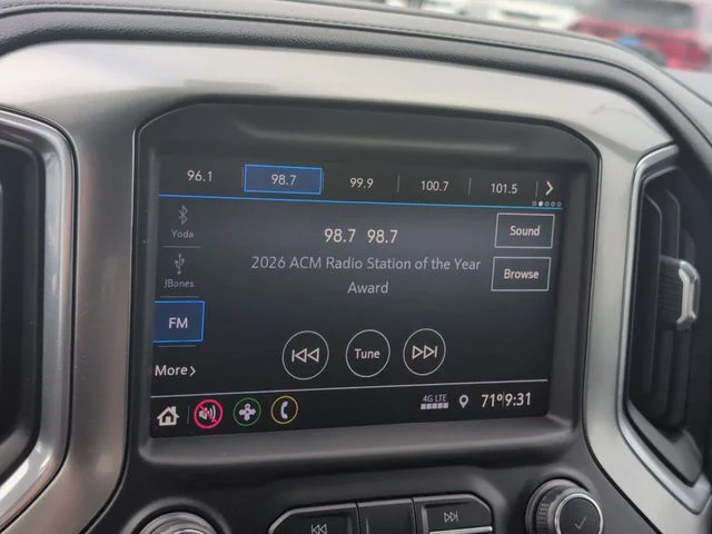 Used 2020 Red Chevrolet LT Trail Boss image 19