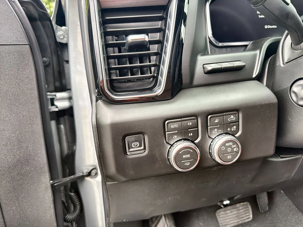 New 2026 Sterling Metallic GMC Denali Ultimate image 15