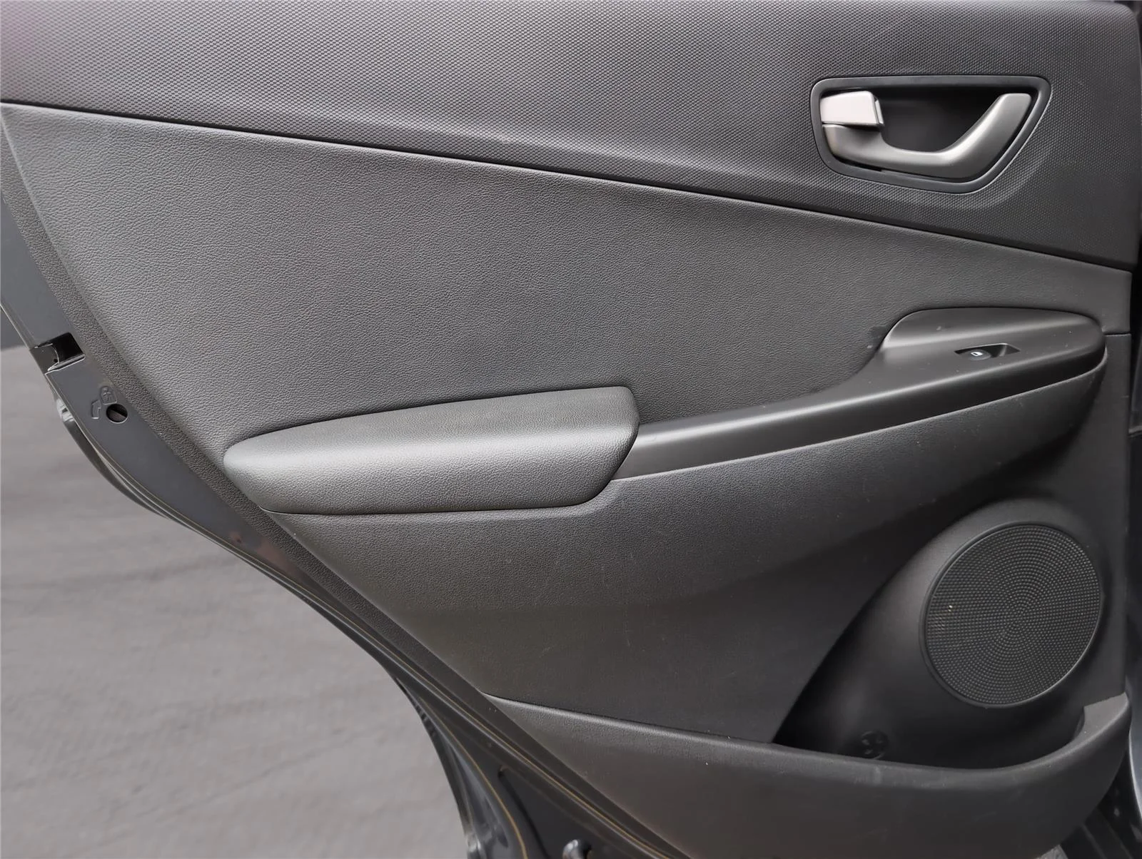 Used 2020 Thunder Gray Hyundai Ultimate image 34