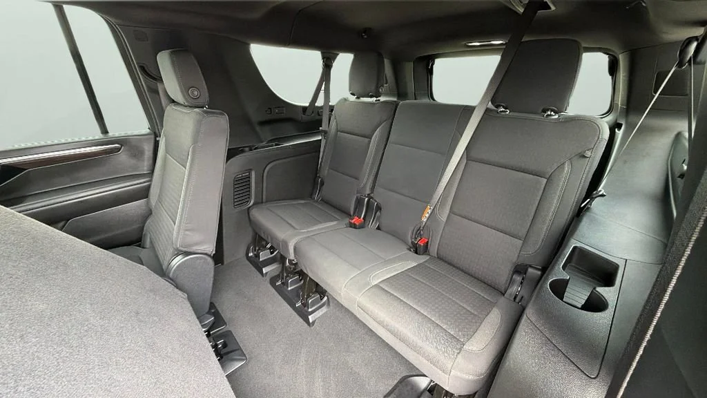 Used 2025 Black Chevrolet LS image 27