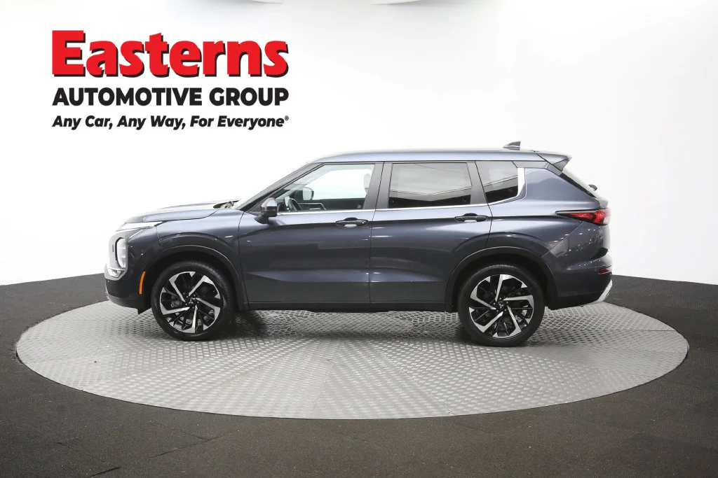 Used 2024 Gray Mitsubishi SE image 62