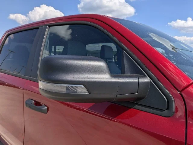 New 2027 Molten Red Pearl-Coat Exterior Paint RAM Big Horn/Lone Star image 10