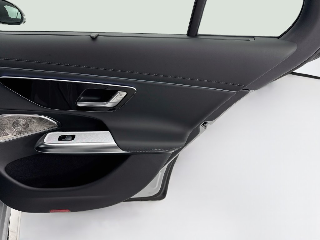 New 2027 MANUFAKTUR Alpine Grey Mercedes-Benz E 53 AMG® image 26