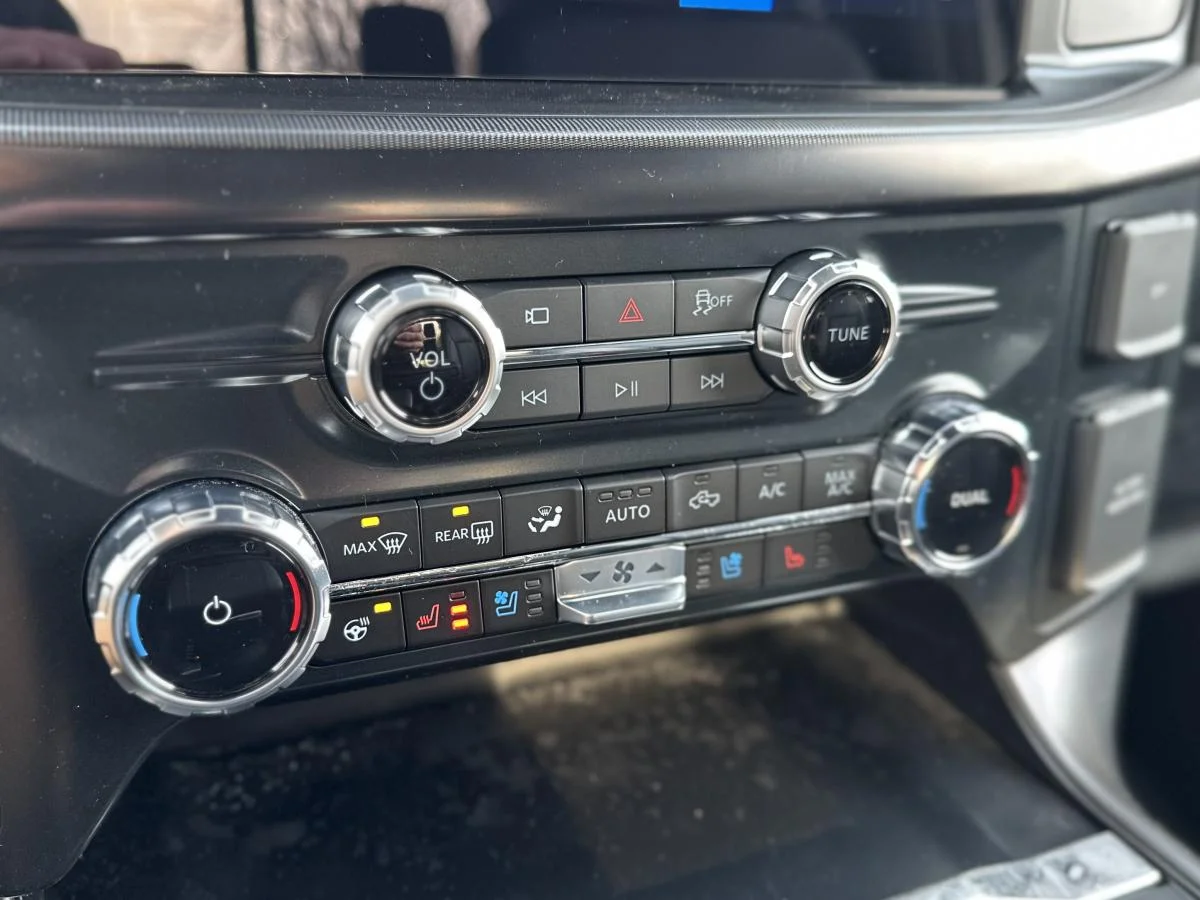 Used 2026 White Ford Lariat image 23