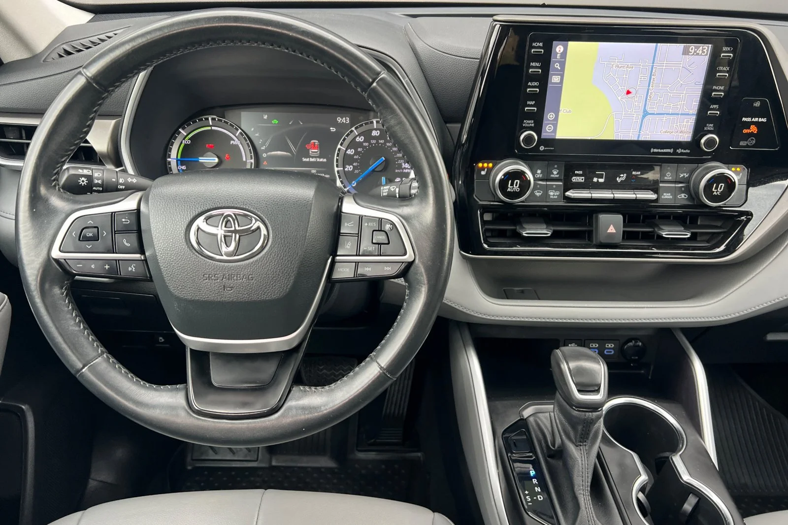 Used 2022 Moon Dust Toyota Hybrid XLE image 15