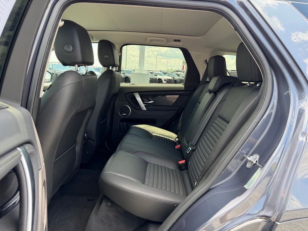 Used 2024 Gray Land Rover S image 17