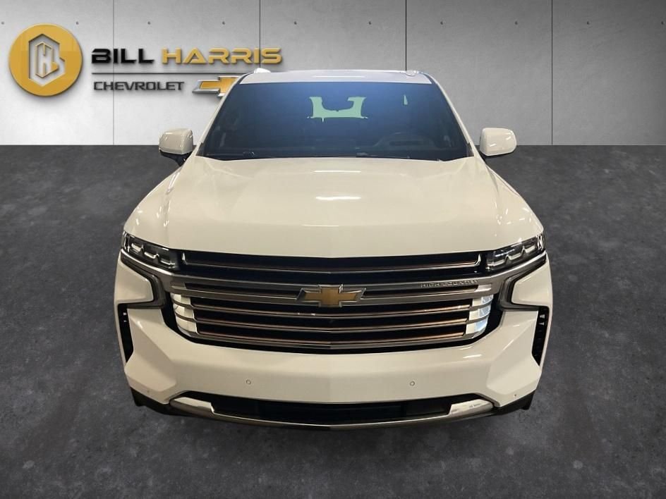 Used 2023 White Chevrolet High Country image 9