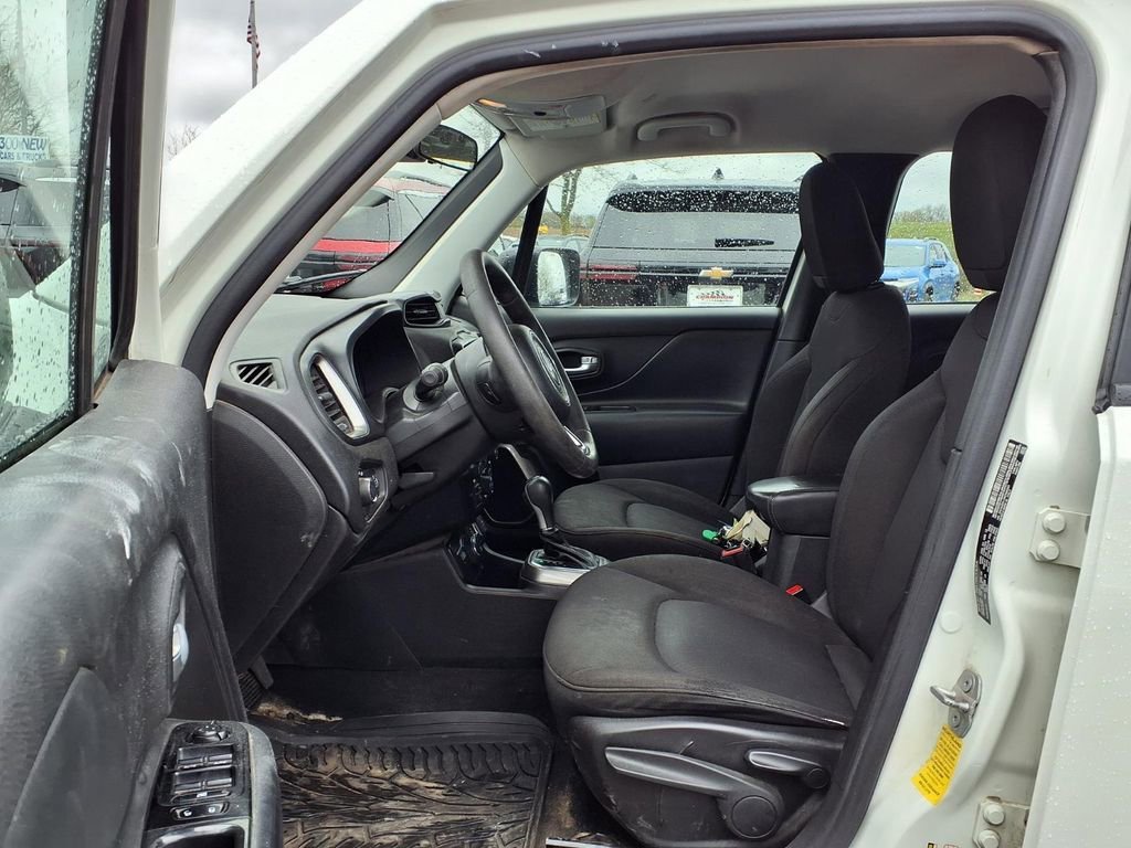 Used 2022 White Jeep Sport 4x4 image 17