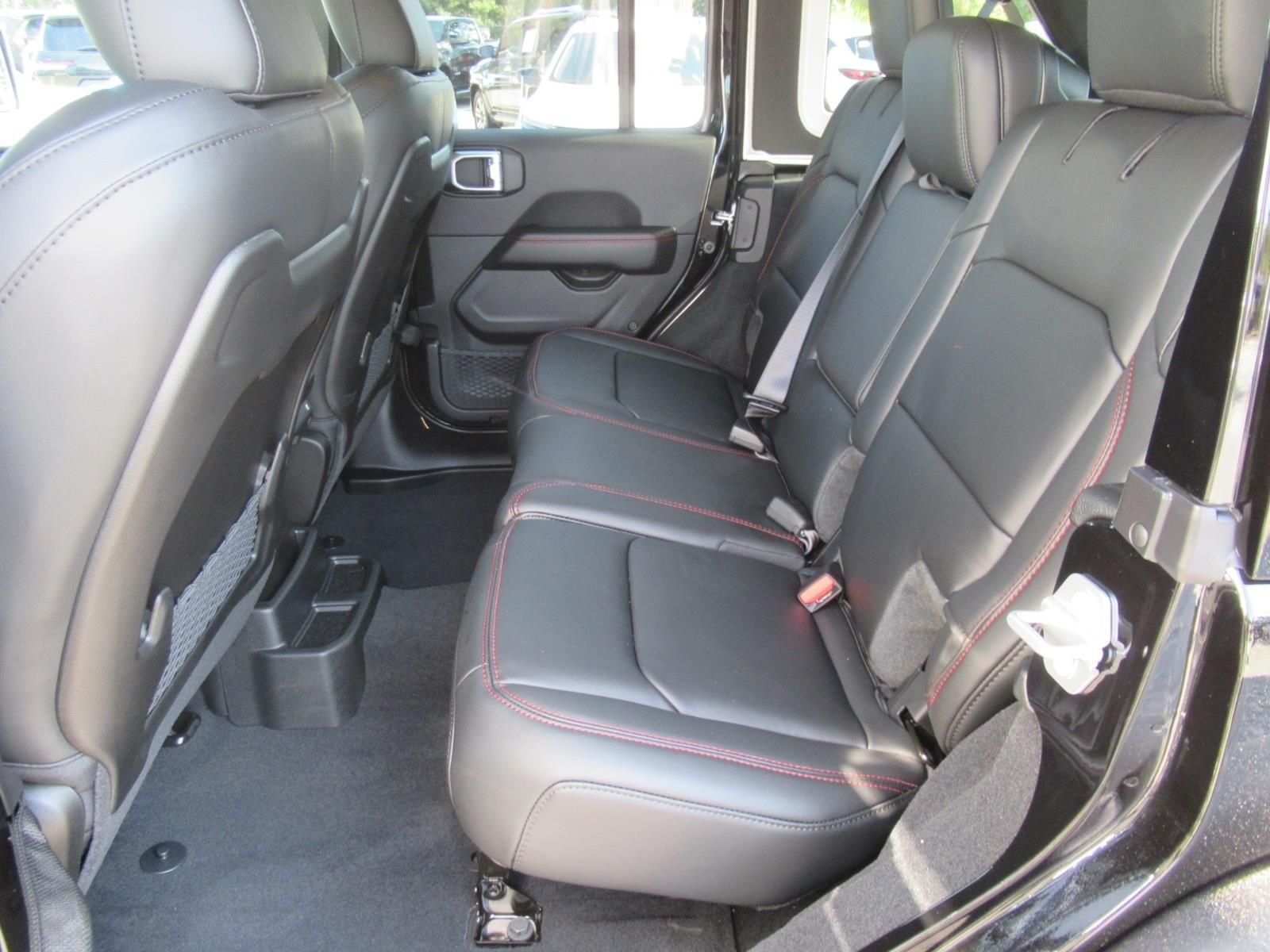 New 2026 Black Clearcoat Jeep Moab 392 image 33