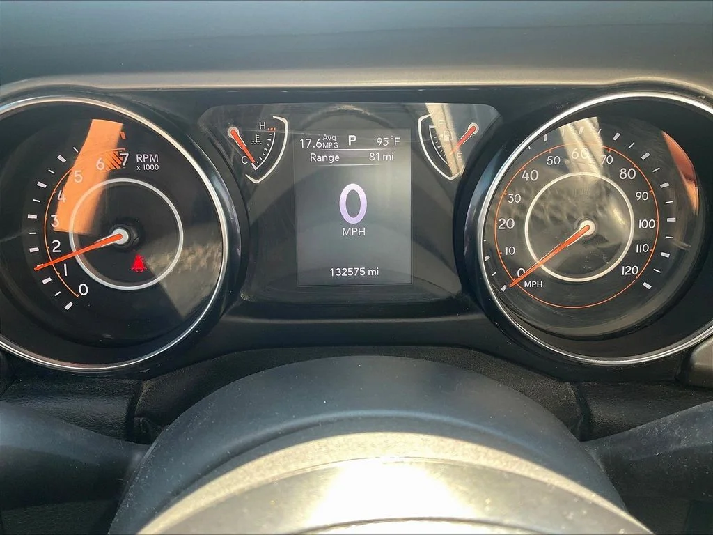 Used 2019 Black Jeep Unlimited Sport S image 5