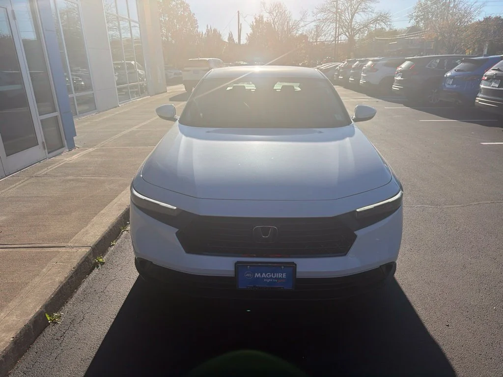 New 2026 Platinum White Pearl Honda LX image 2