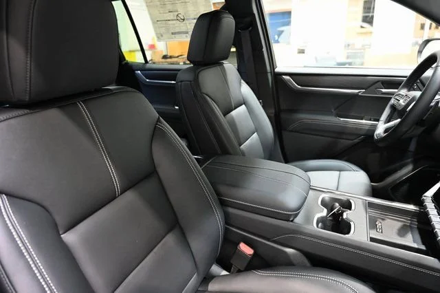 2026 GMC Acadia Elevation - Photo 9