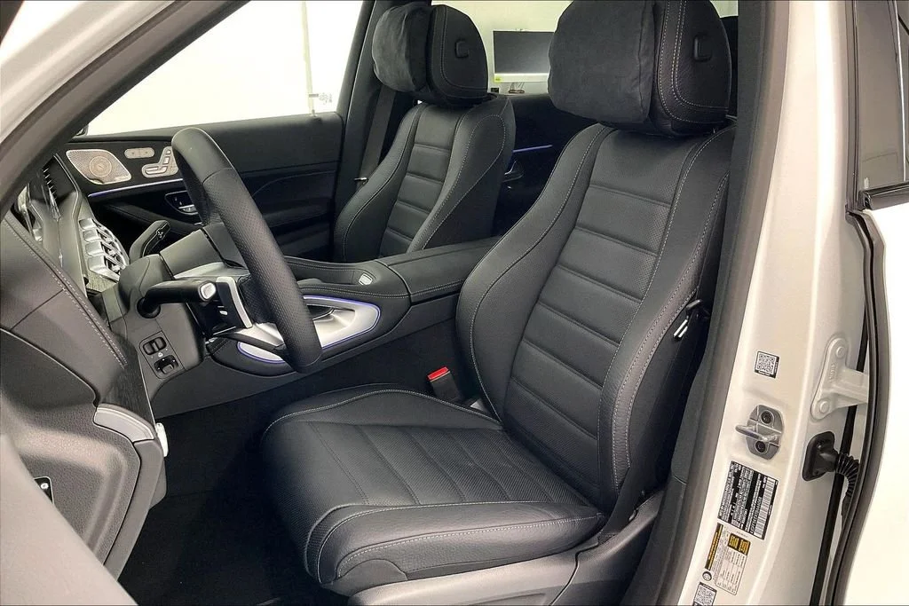 New 2026 MANUFAKTUR Moonlight White Magno Mercedes-Benz GLS 450 image 22
