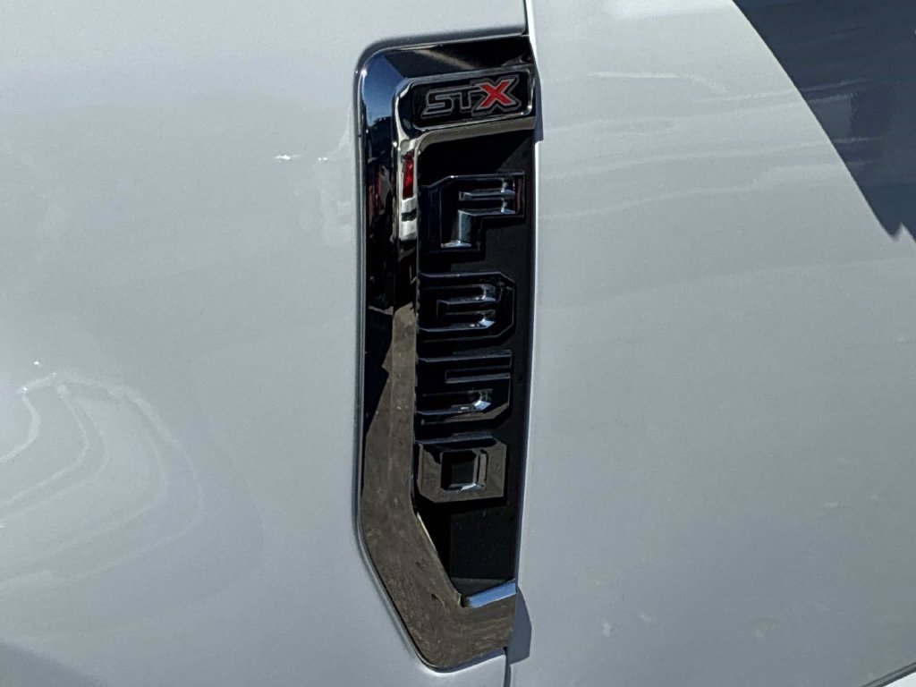 Used 2022 White Ford XL image 16
