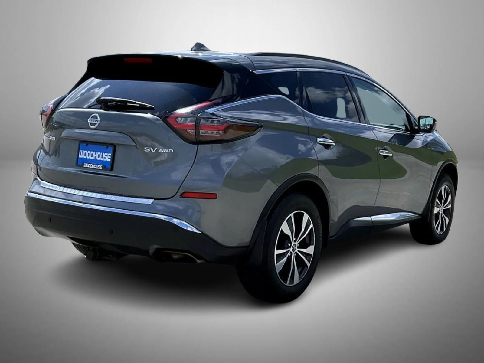 Used 2020 Gray Nissan SV image 5