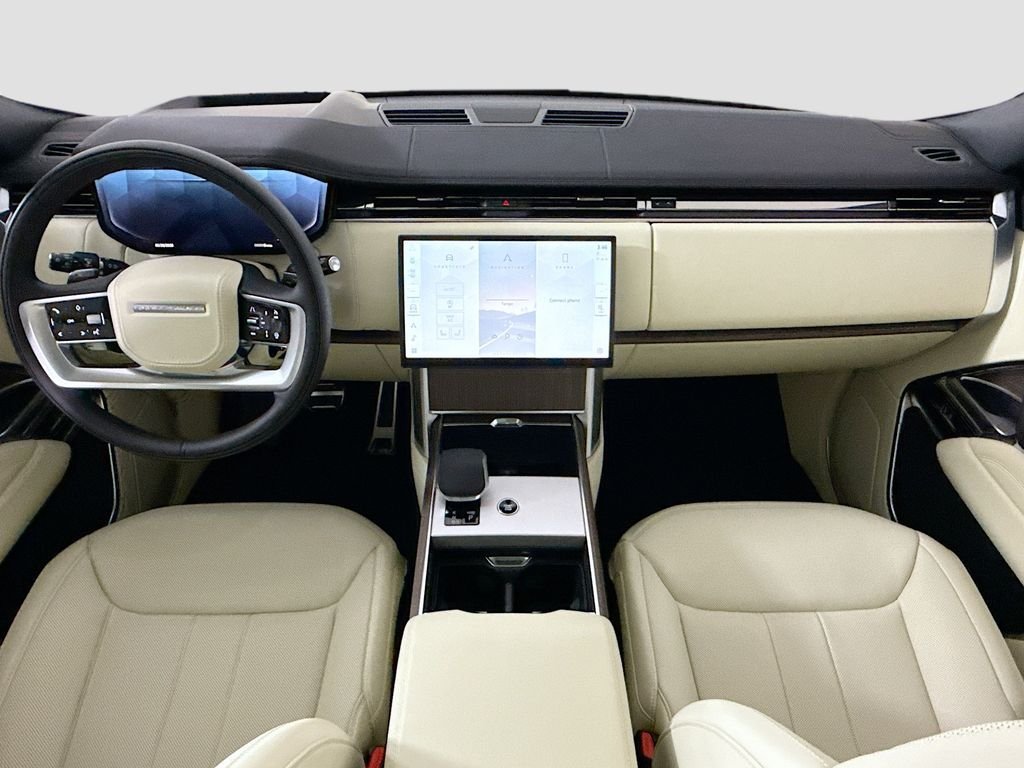 New 2026 Fuji White LAND ROVER SE 7 Seats image 13