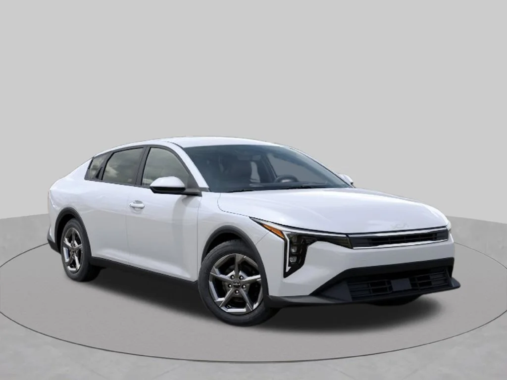 Certified Used 2026 White Kia LXS image 8