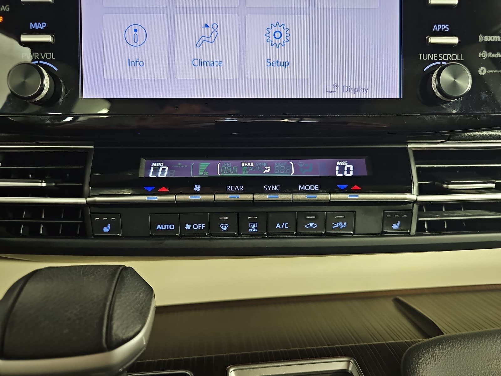 Used 2022 Beige Toyota XLE image 21