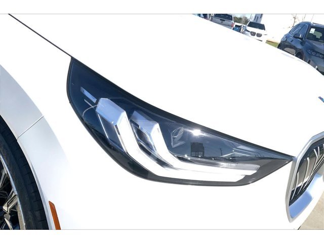 New 2026 Alpine White BMW 30 xDrive image 13