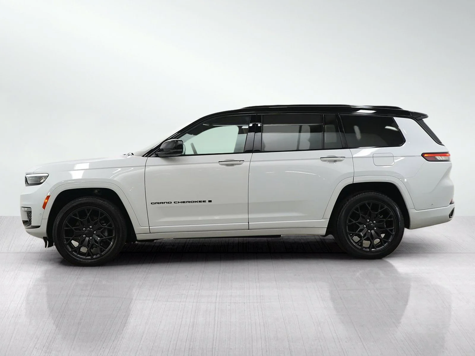 Used 2025 Jeep Grand Cherokee L Summit with VIN 1C4RJKEG6S8631832 for sale in Hopkins, Minnesota