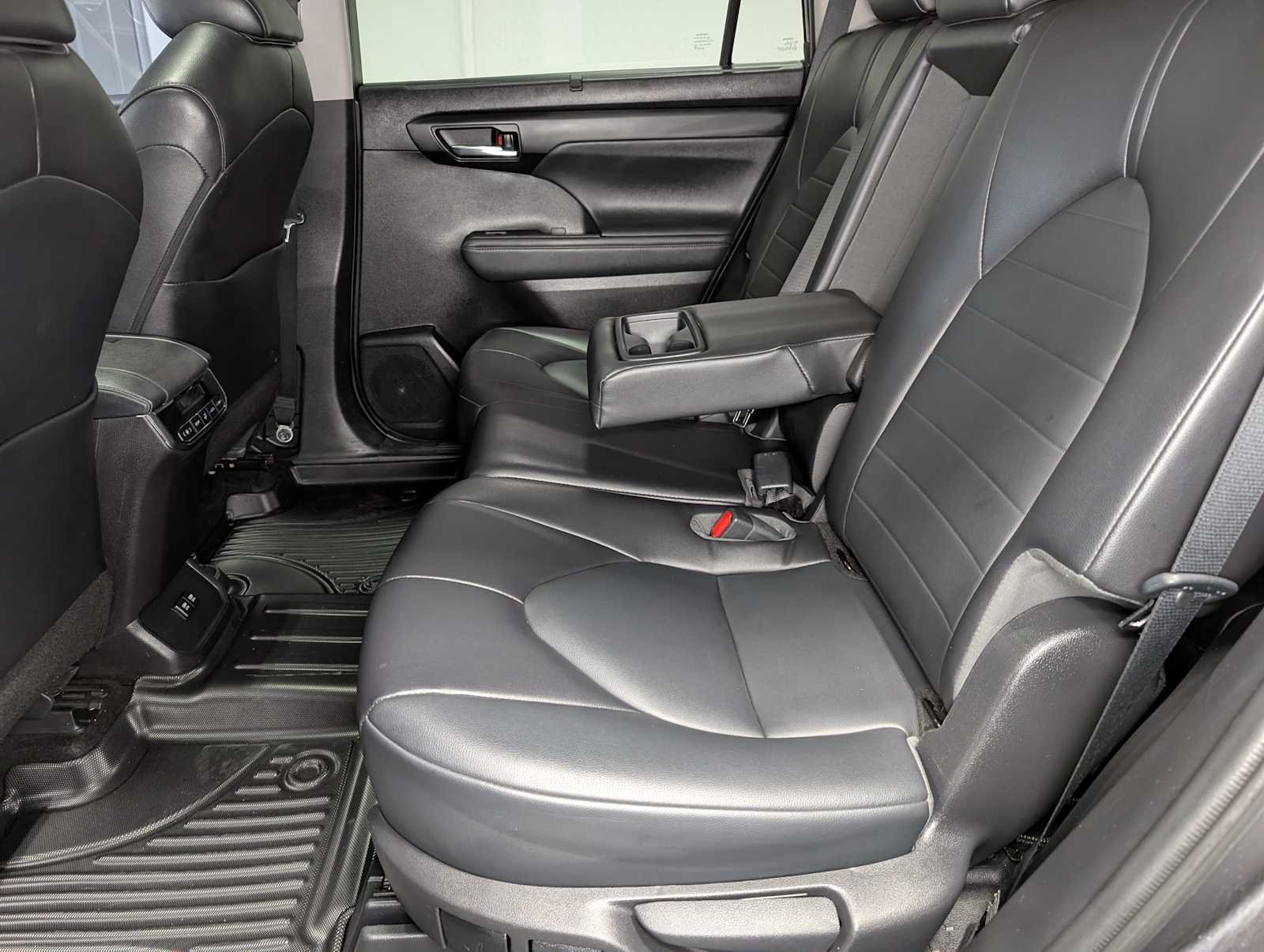 Used 2021 Magnetic Gray Metallic Toyota XLE image 24