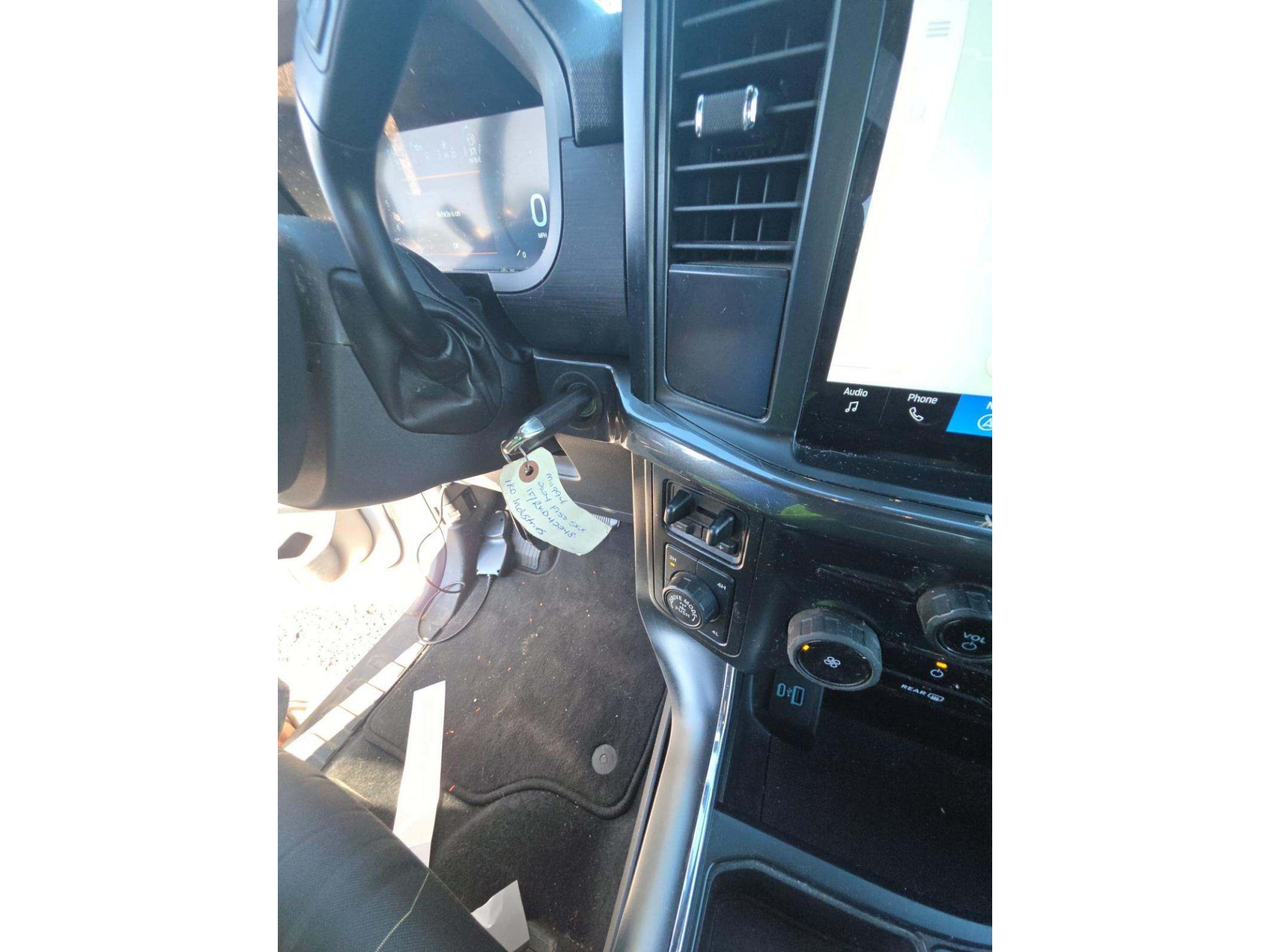 Used 2023 Oxford White Ford XLT image 7