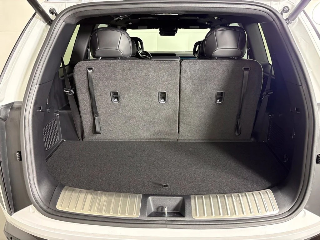 New 2027 Glacial White Pearl Kia X-Line SX image 19