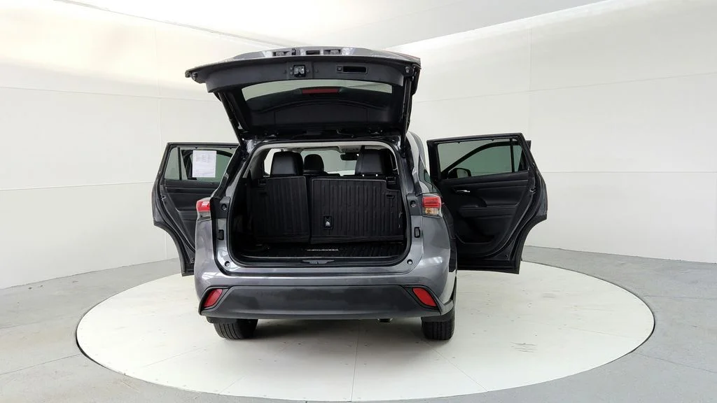 Used 2023 Gray Toyota XLE image 11