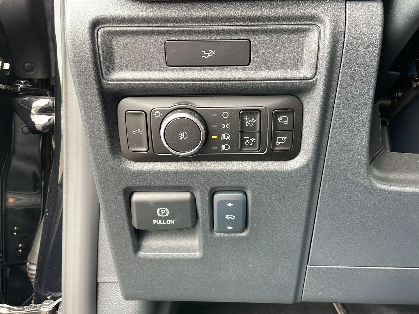 New 2026 Agate Black Metallic Ford Tremor® image 12