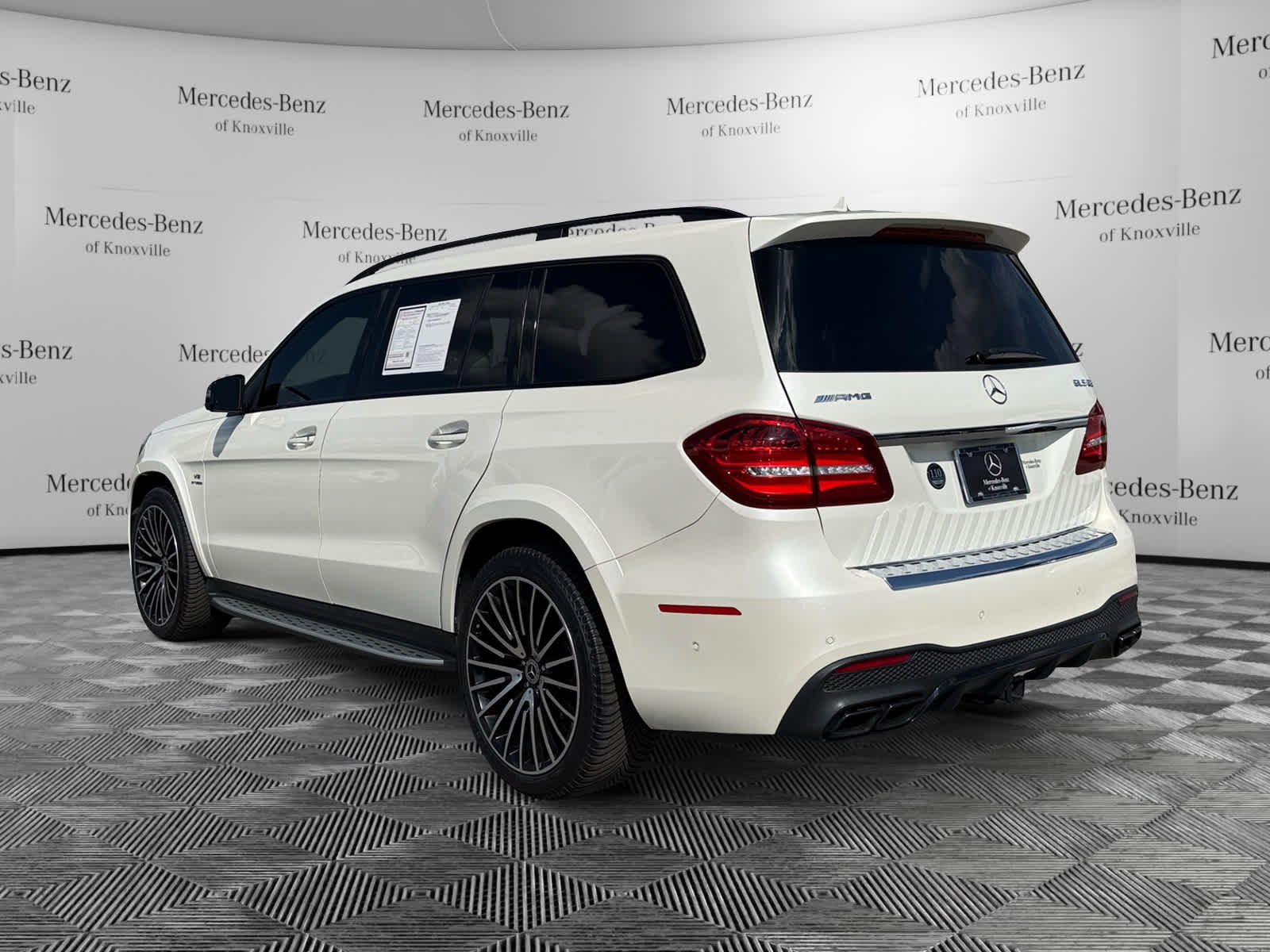 Used 2018 designo Diamond White Metallic Mercedes-Benz AMG® GLS 63 image 3