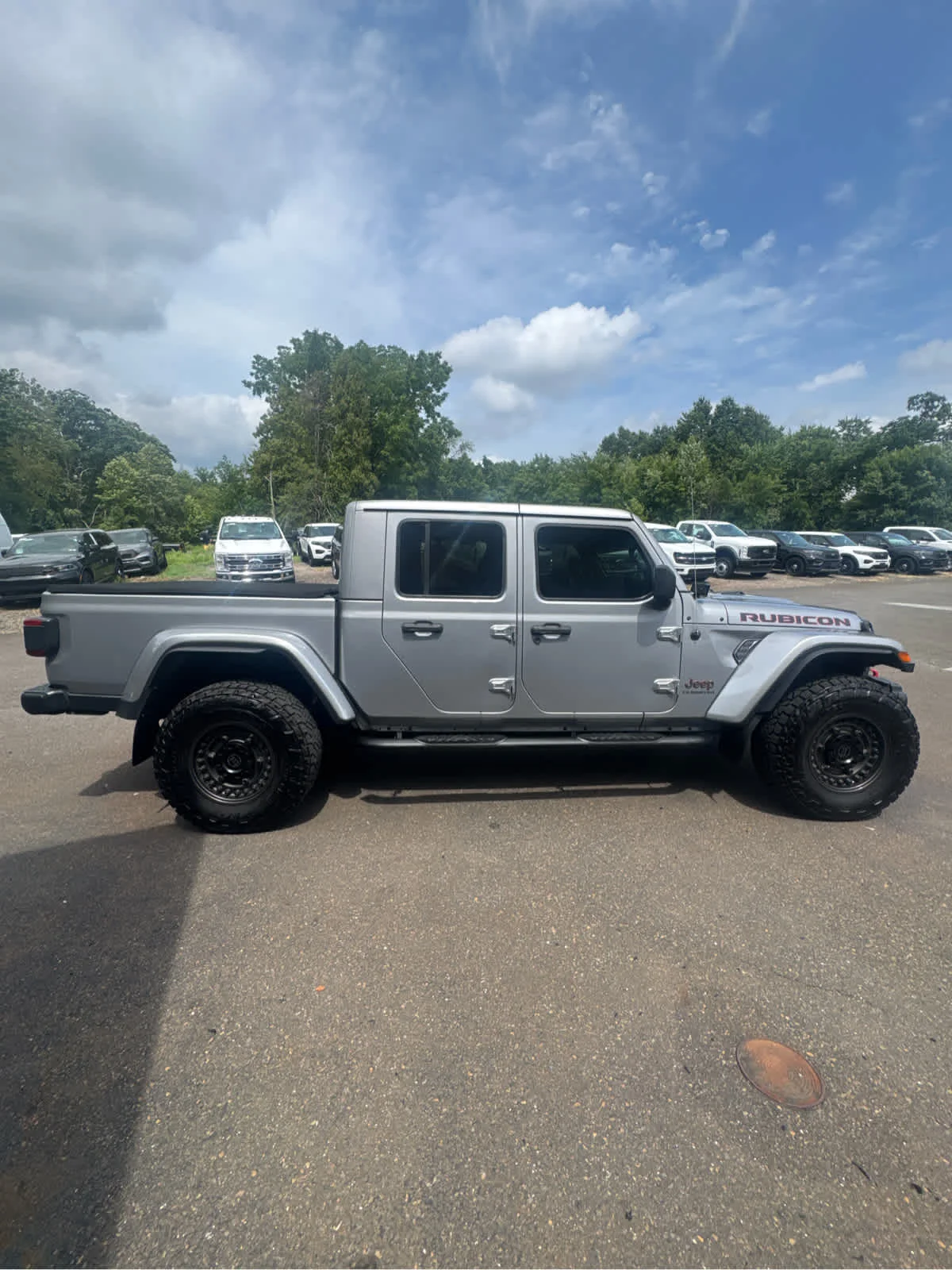 Used 2020 Billet Silver Clearcoat Metallic Jeep Rubicon image 11