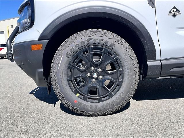 New 2026 Space White Metallic Ford Outer Banks image 13