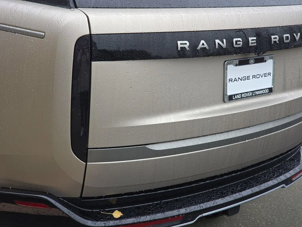 2025 Land Rover Range Rover SE - Photo 37