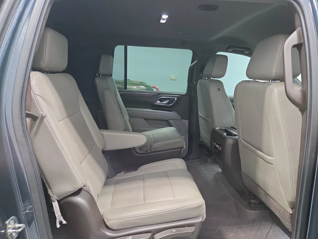 Used 2021 Gray Chevrolet Z71 image 15