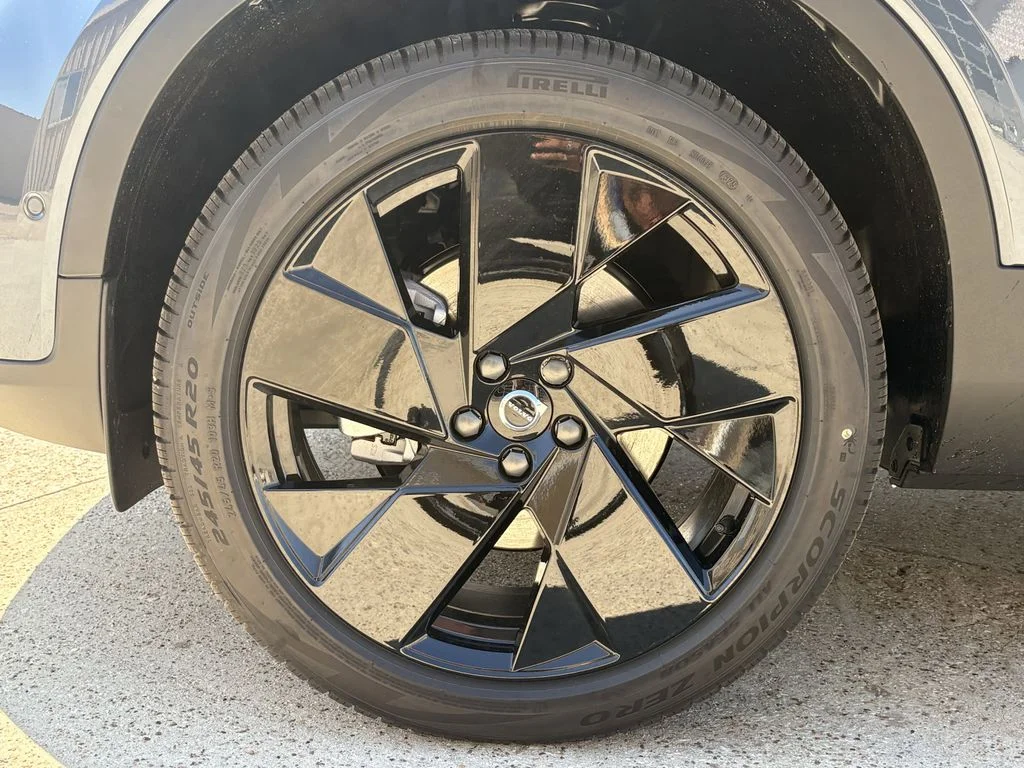 New 2026 Denim Blue Volvo Ultra image 9